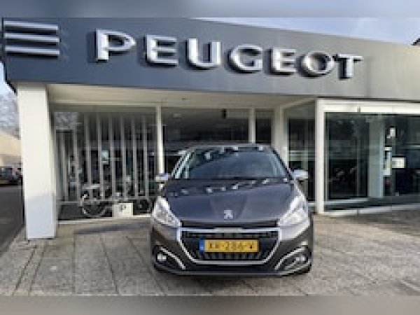 Peugeot 208 1.2 PureTech Tech Edition 2019 - voorkant