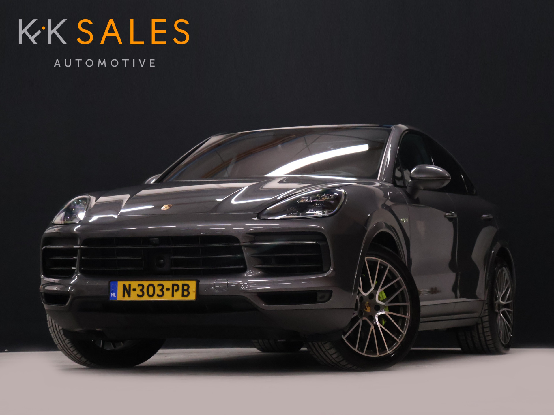 Foto van PORSCHE CAYENNE E-HYBRID
