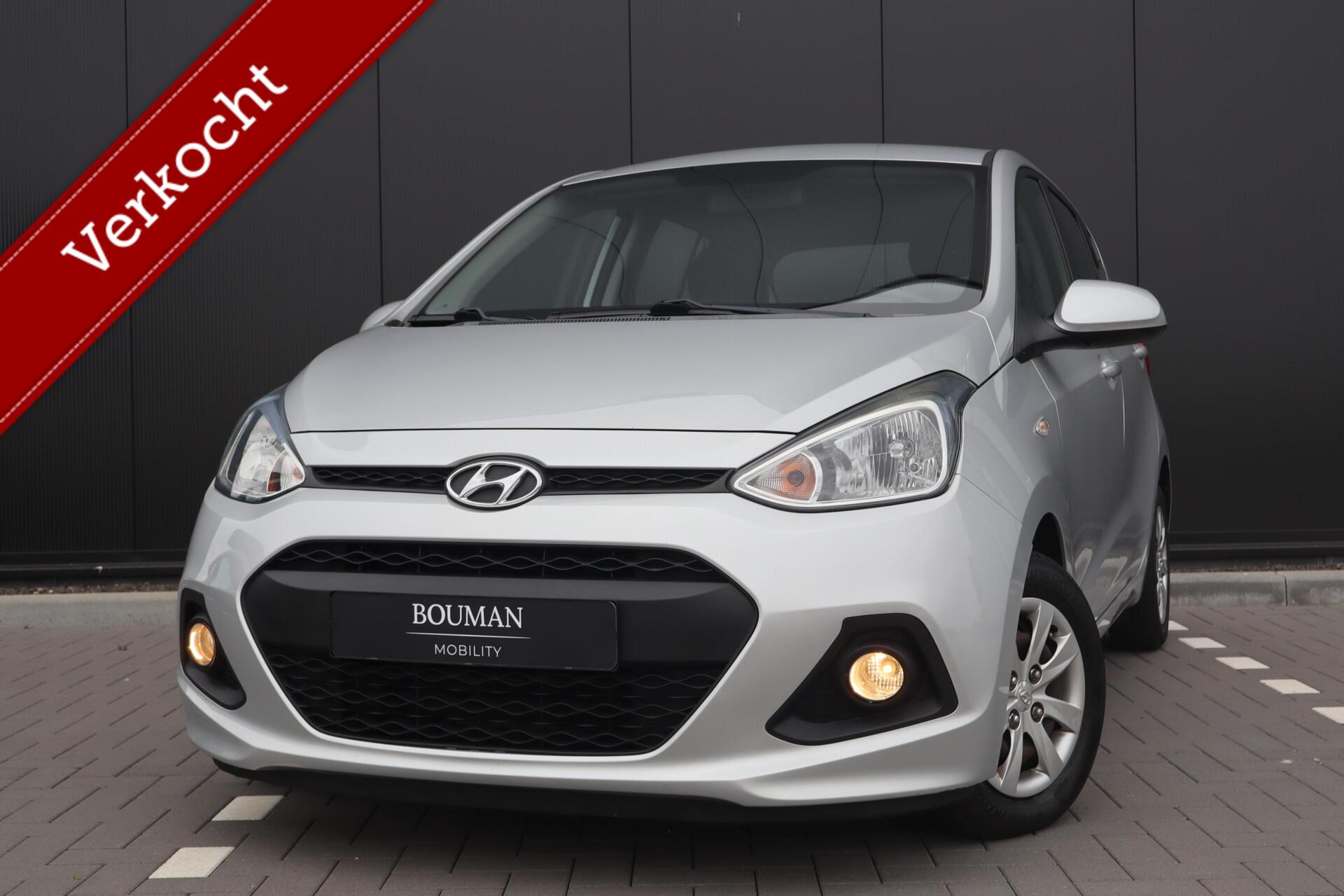 Hyundai I10 1.0i i-MOTION & COMFORT, CRUISE, CLIMATE, BLUETOOTH 2016 - voorkant