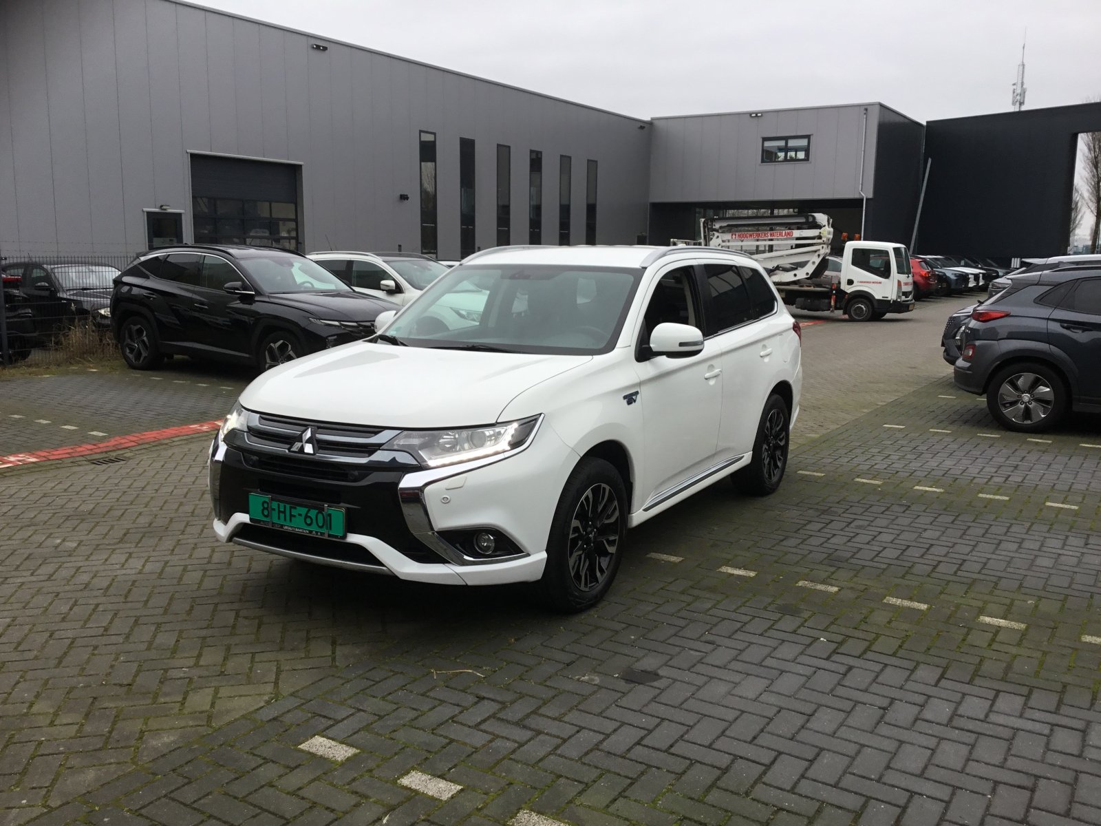 Mitsubishi Outlander 2.0 PHEV Executive Edition 2015 - voorkant