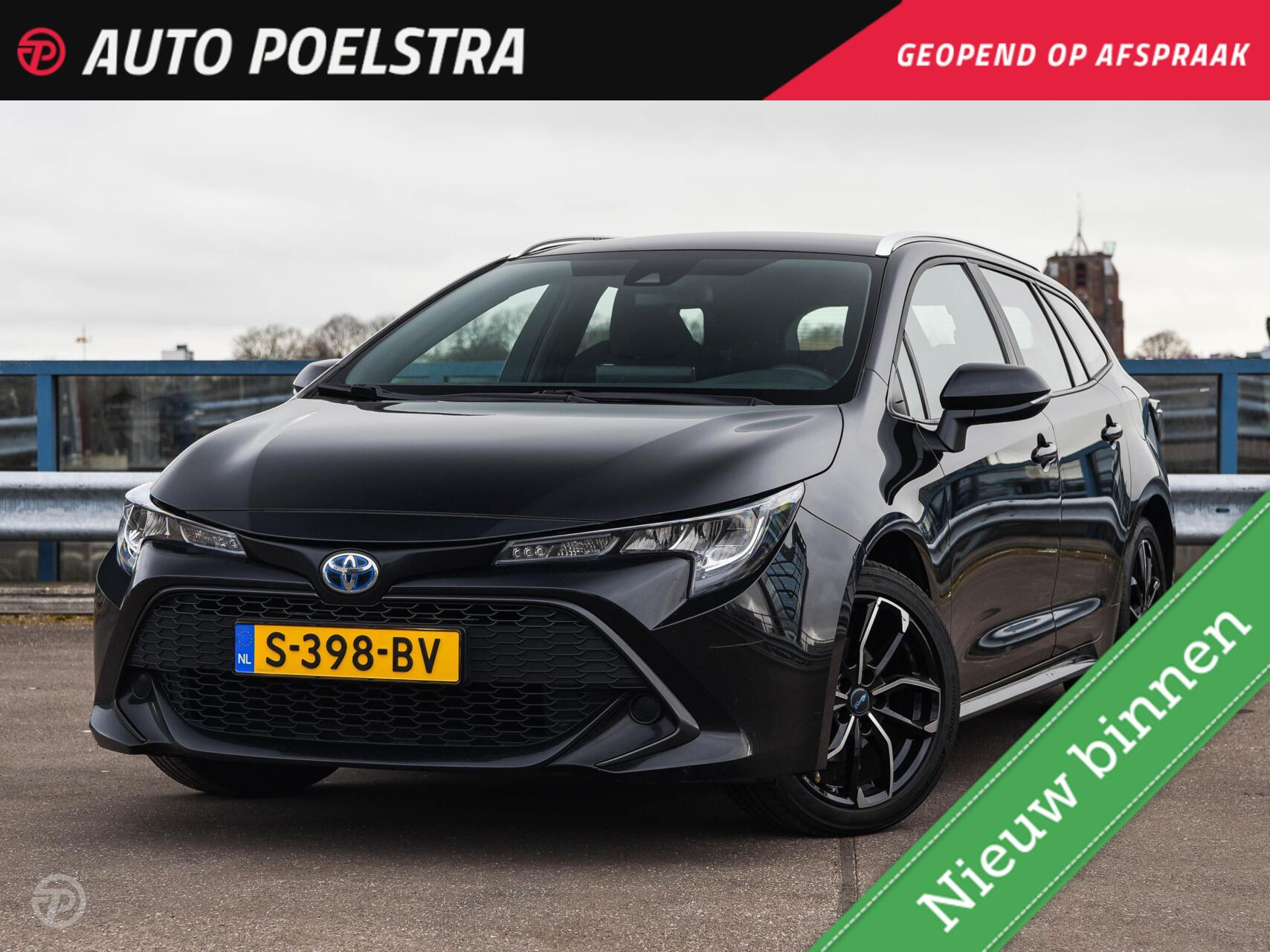 Toyota Toyota Corolla 1.8 Hybrid Active Aut. Camera LED ACC Apple CarPlay Android Auto DAB 17" incl. BTW 2023 - voorkant