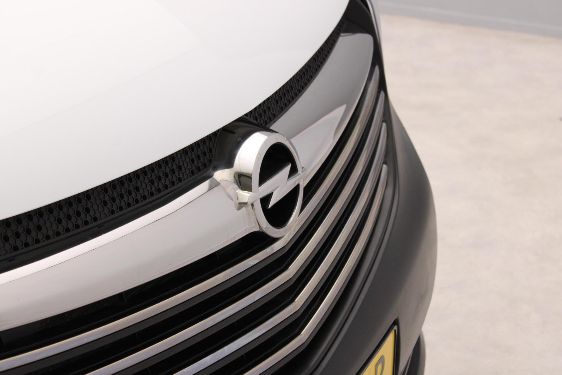 Foto van Opel Vivaro-b
