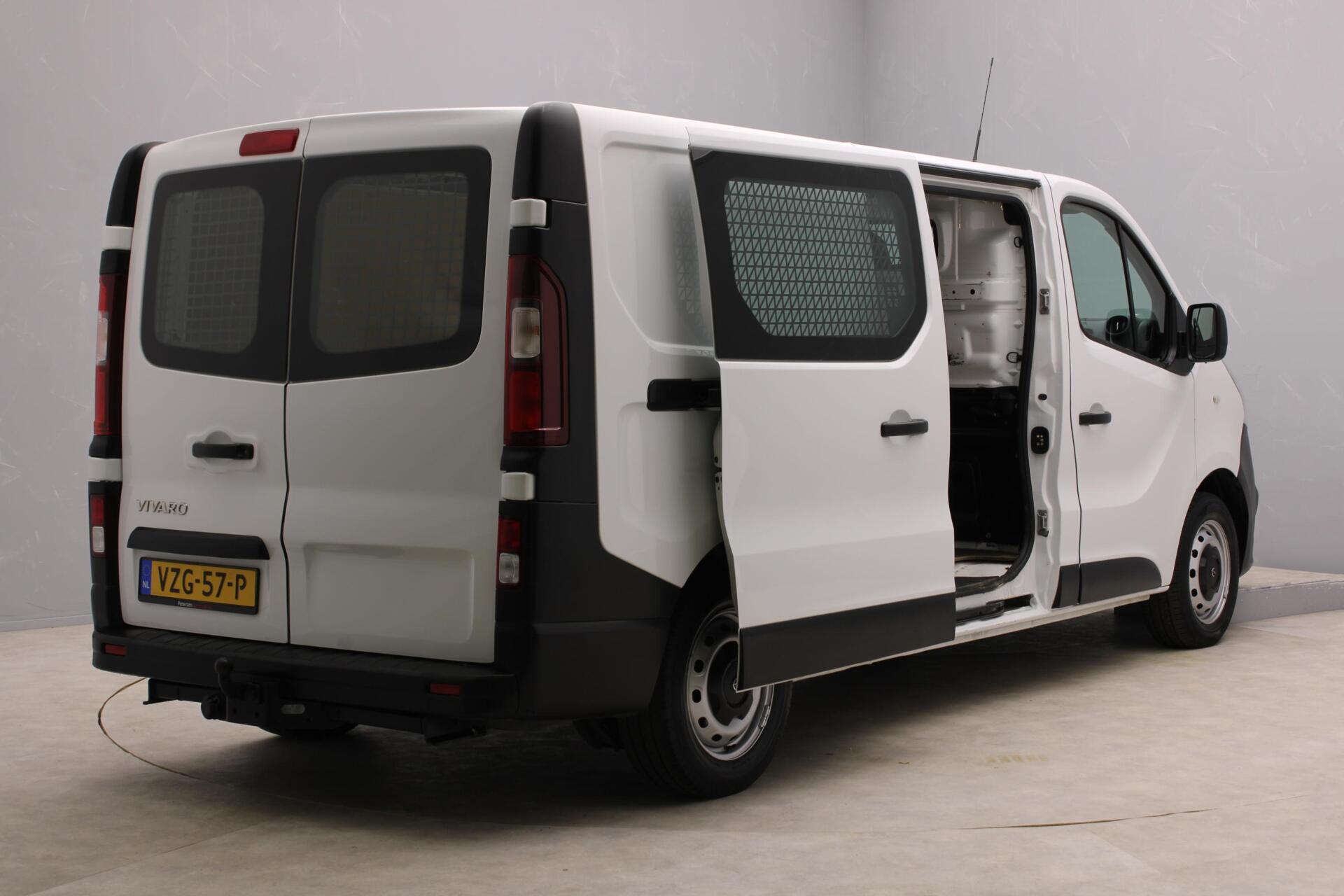 Foto van Opel Vivaro-b