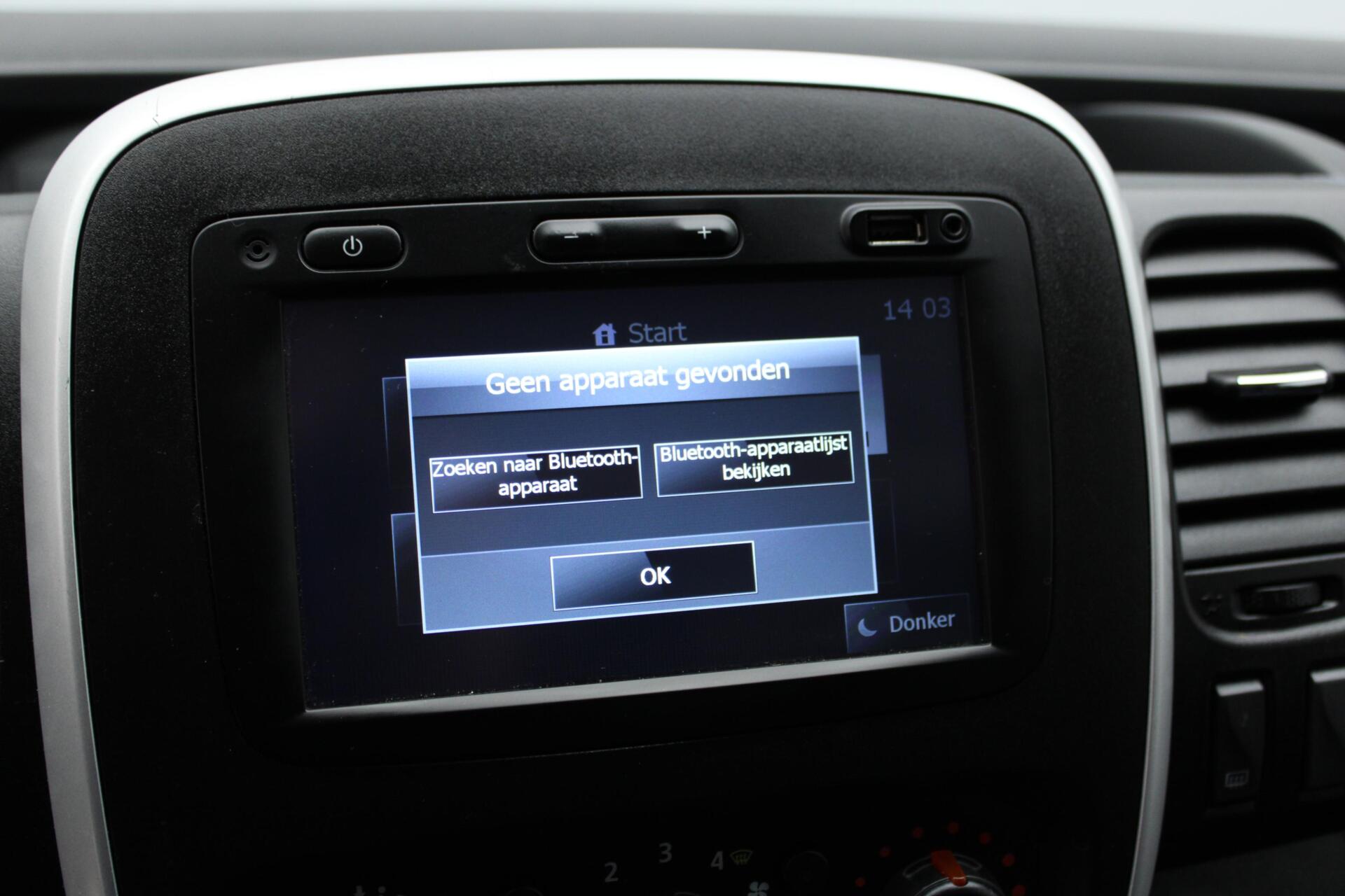 Foto van Opel Vivaro-b