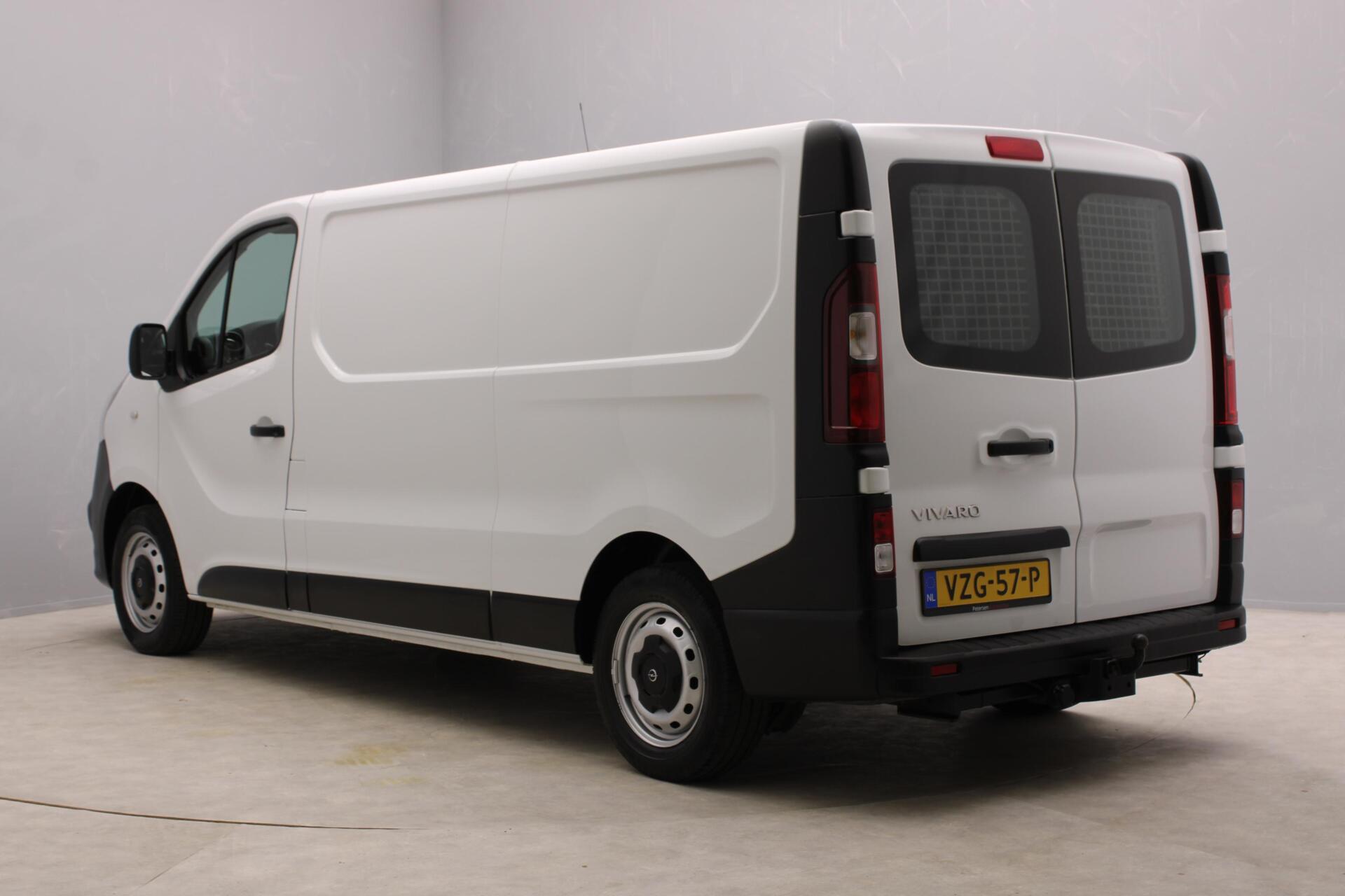Foto van Opel Vivaro-b