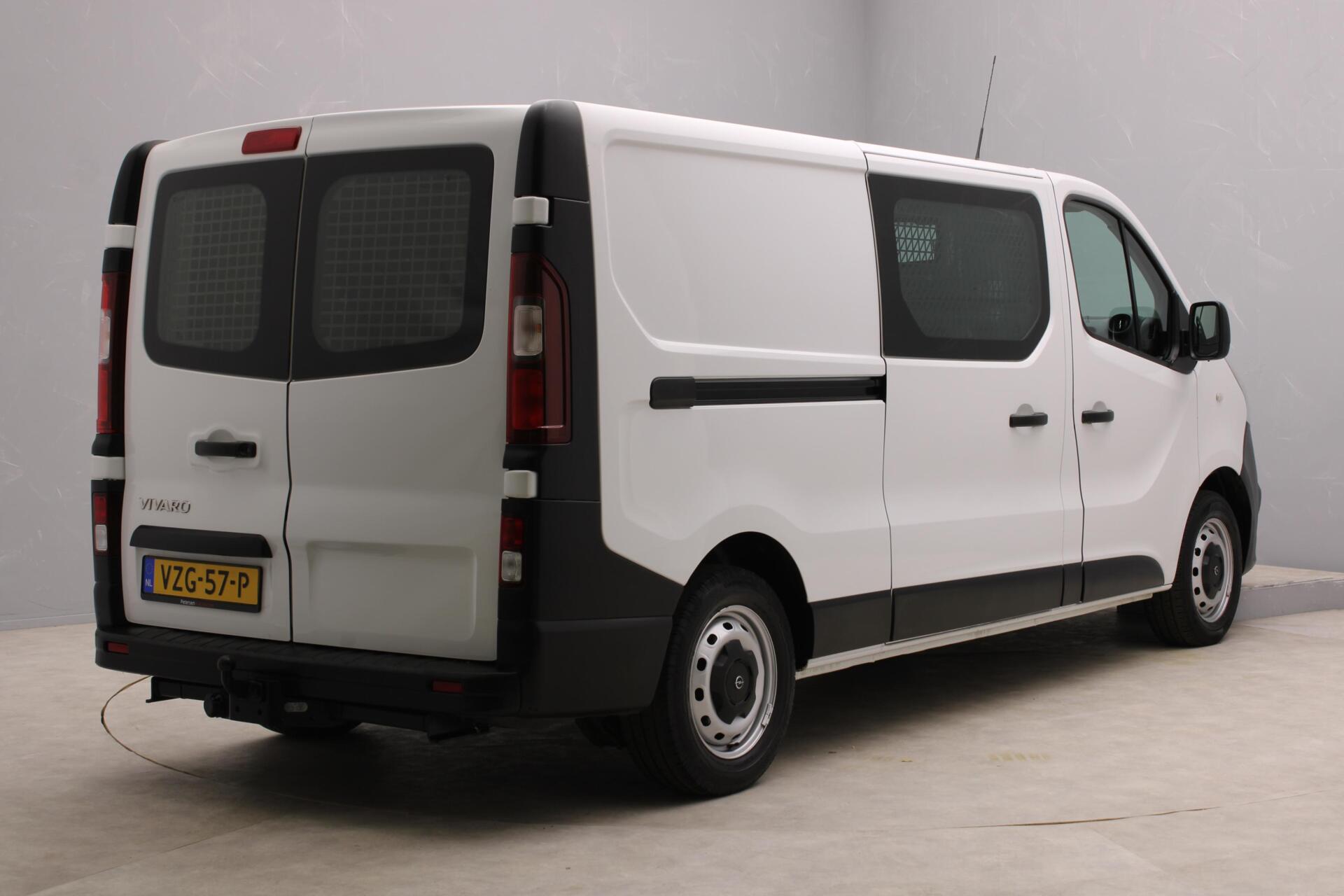 Foto van Opel Vivaro-b
