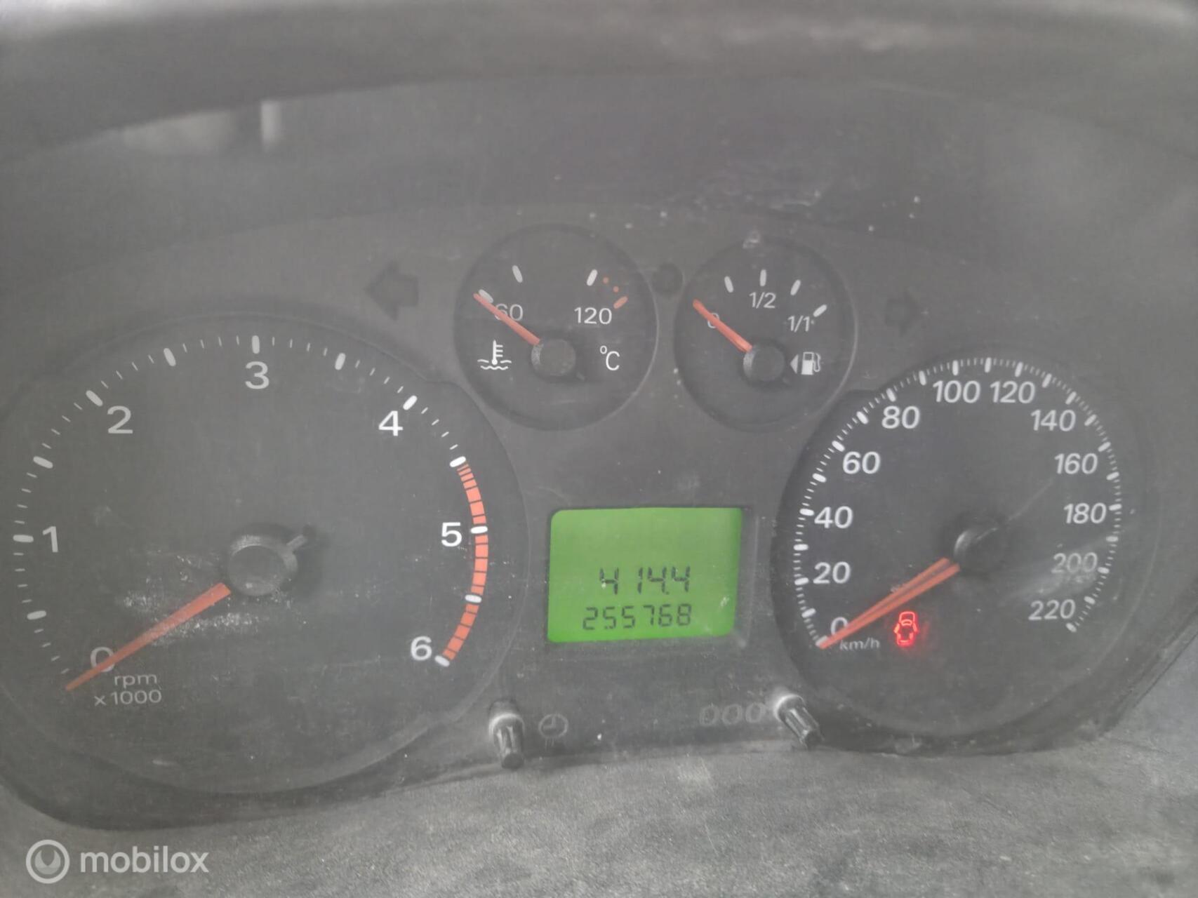 Foto van Ford Transit 300l FD Van 85 HR 4.23