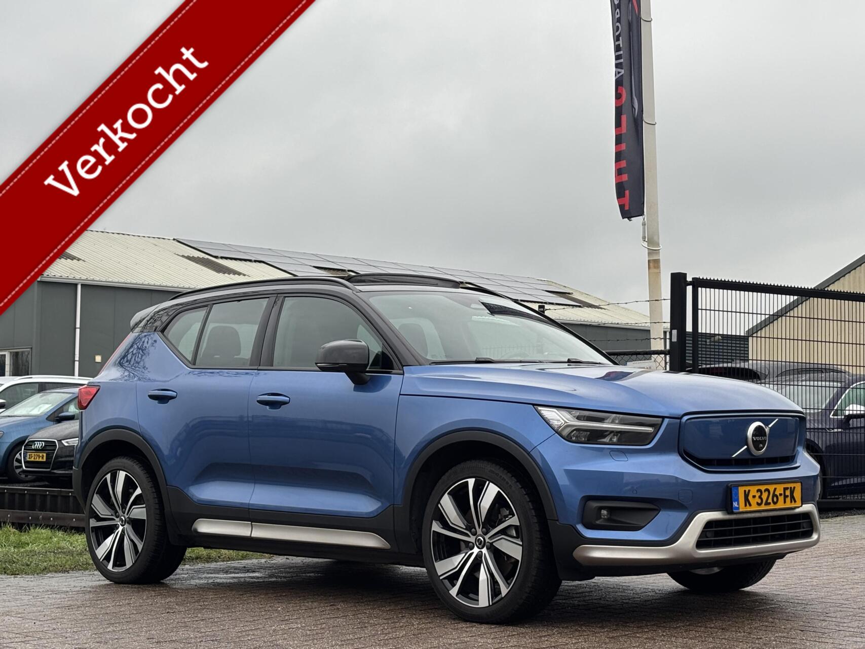 Volvo XC40 Recharge P8 AWD R-Design trekhaak pano 2020 - voorkant