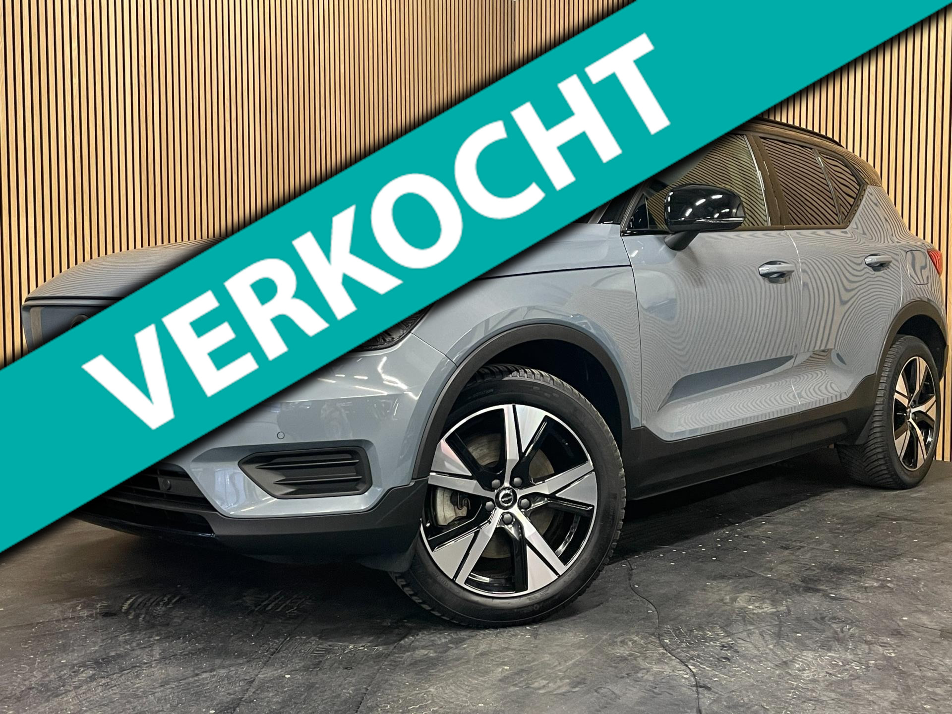 Volvo XC40 Recharge Core|90% SOH|GREY|ACC|CAMERA|APPLE CARPLAY/ANDROID AUTO|STOEL+STUURVERW|ELEK.KLEP|NL-AUTO|NAP|INCL.BTW|1e EIG| 2021 - voorkant