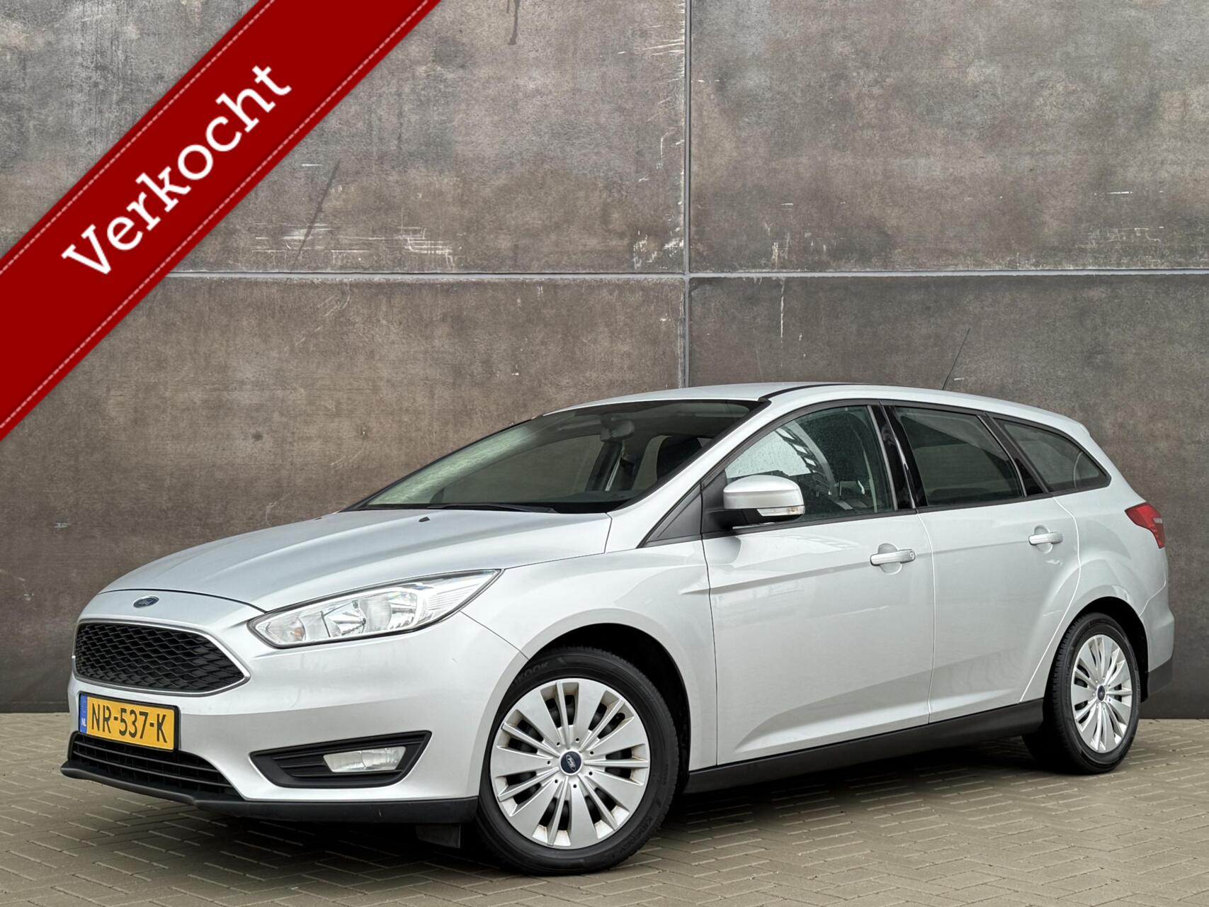 Ford Focus 1.0 Lease Edition Trekhaak | Nieuwe APK | Cruise | Navi! 2017 - voorkant