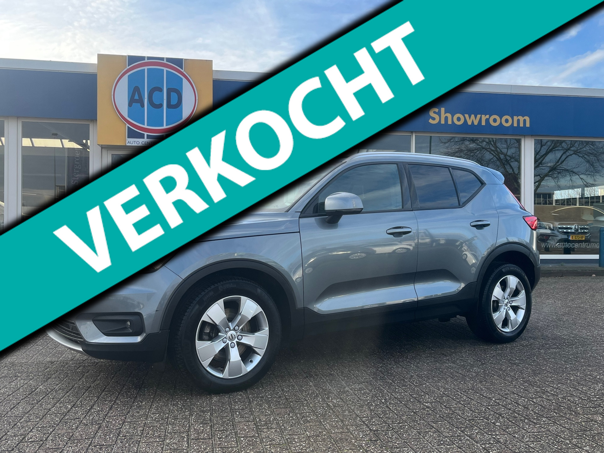 Volvo XC40 2.0 T4 Inscription 4-Cilinder Automaat | Zomer- en winterset | 2019 - voorkant