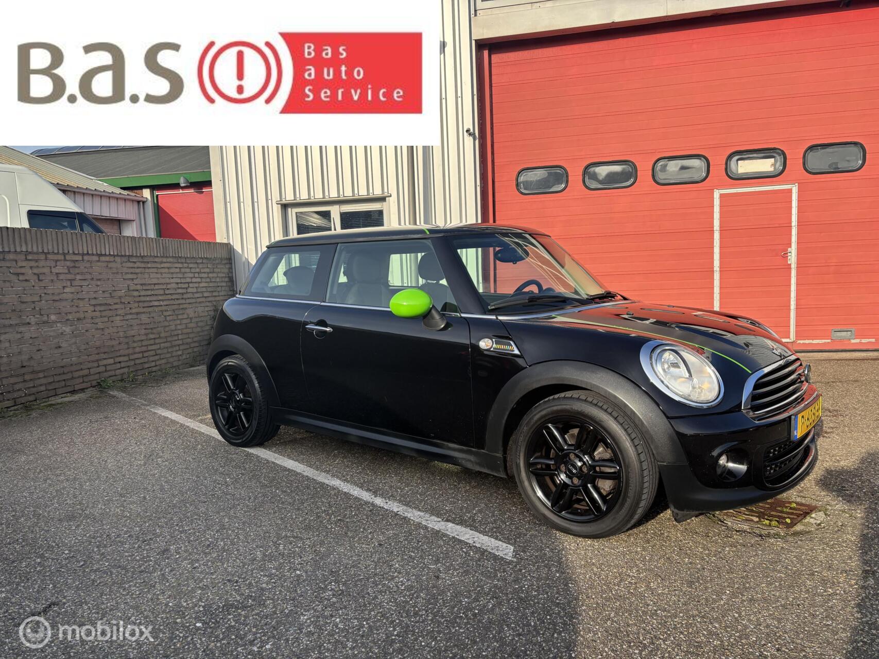 Foto van MINI ONE