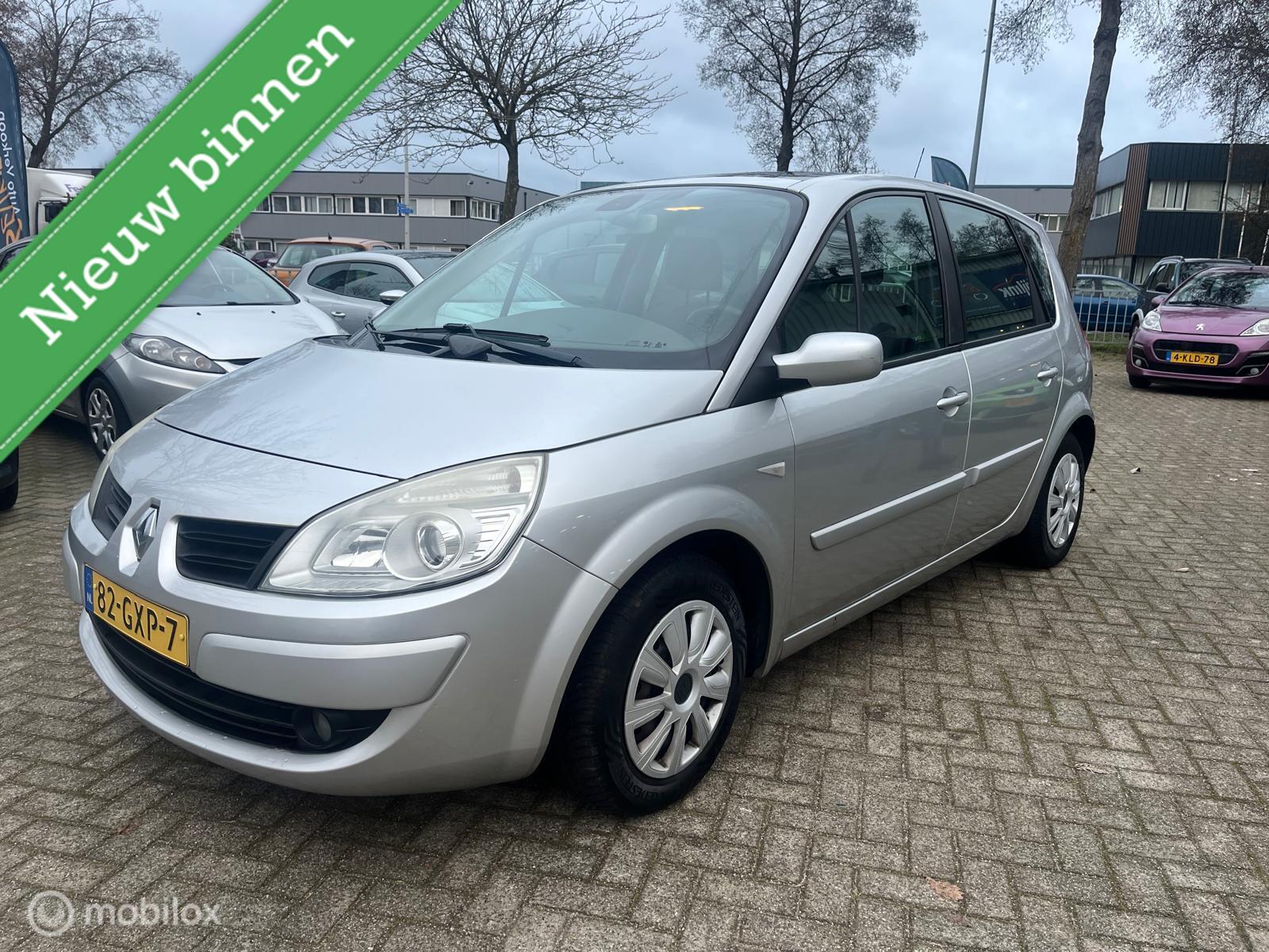 Foto van RENAULT MEGANE SCENIC