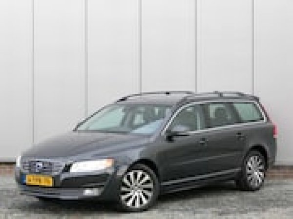 Volvo V70 1.6 T4 Nordic+ 2014 - voorkant
