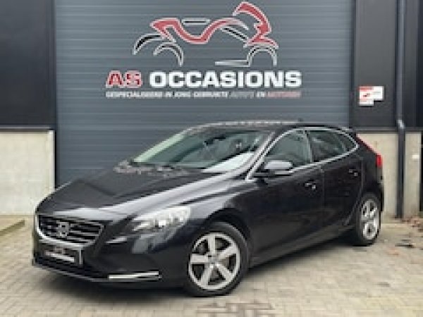 Volvo V40 2.0 D4 Summum Business 2014 - voorkant