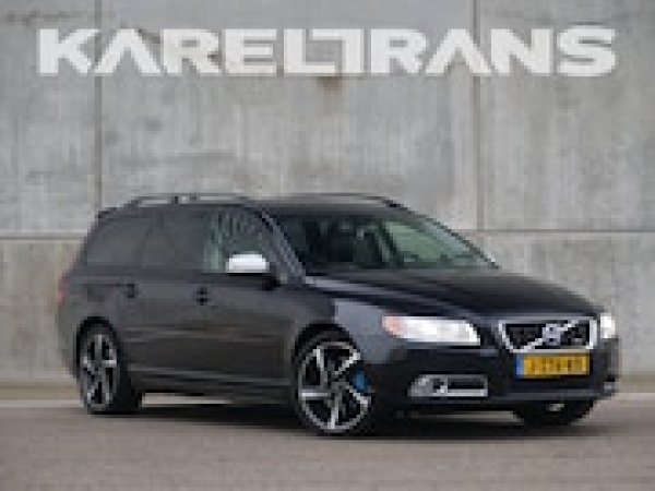 Volvo V70 2.5FT Momentum 2010 - voorkant