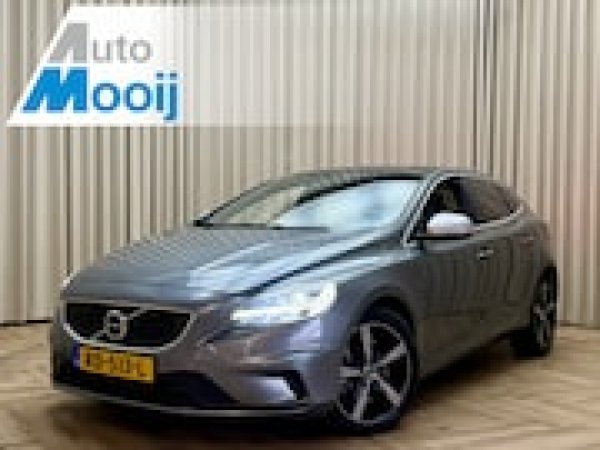Volvo V40 2.0 T4 Business Sport 2017 - voorkant