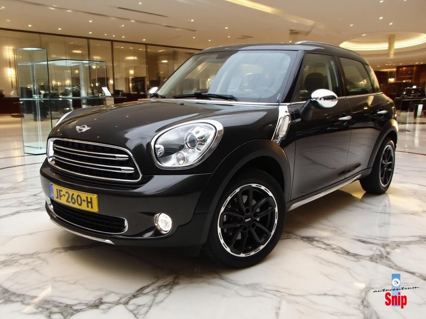 Foto van MINI COOPER