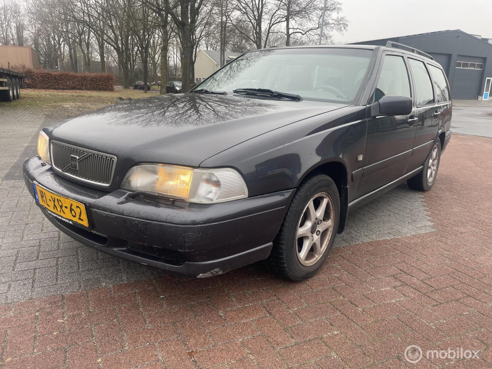 Volvo V70 2.5 Luxury-Line, loop of sloop!!! 1997 - voorkant