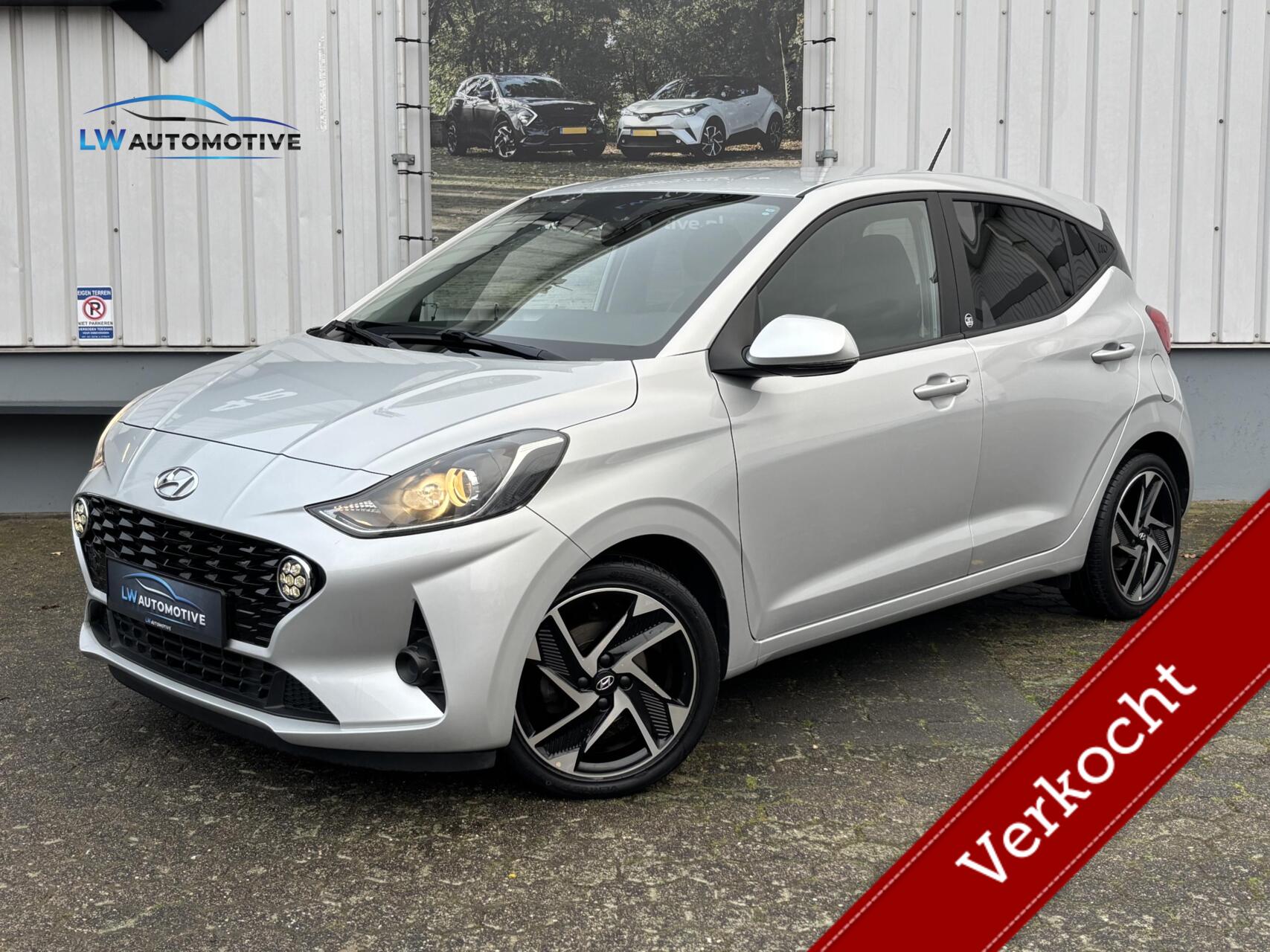Hyundai I10 1.0 Premium | Camera | Stoel+stuurverw. | Navi |16 inch 2021 - voorkant