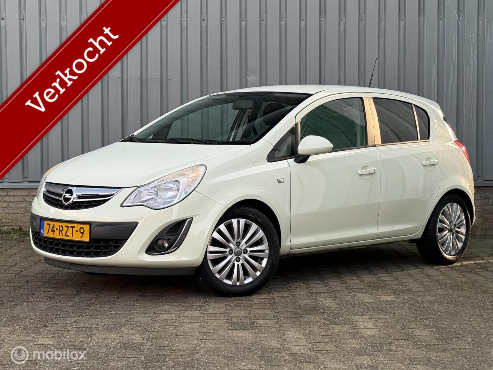 Opel Corsa 1.4-16V | 5-Deurs | Navi | Cruise 2011 - voorkant