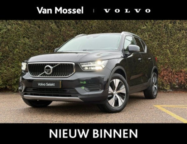 Volvo XC40 1.5 T2 Momentum 2022 - voorkant