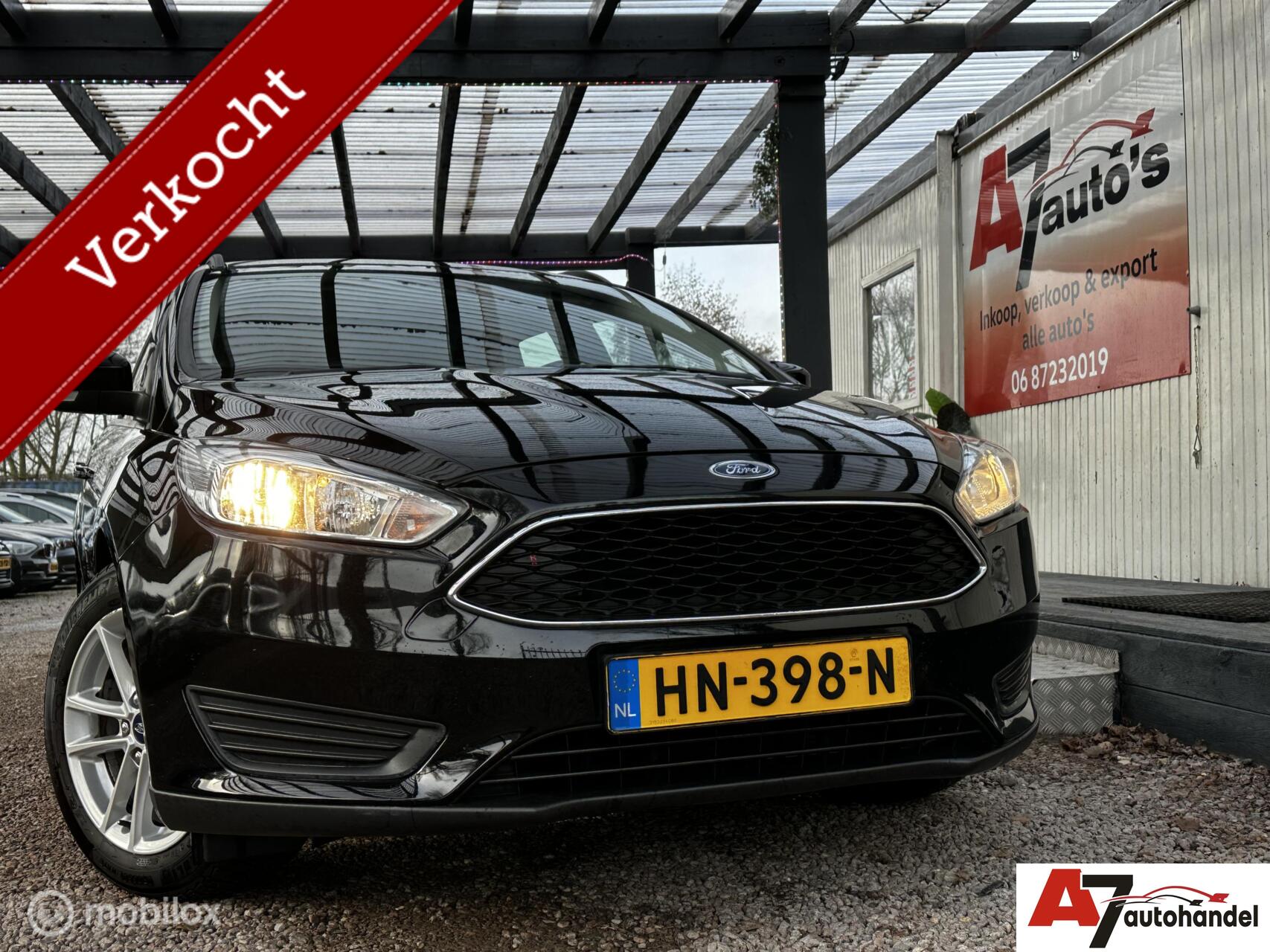Ford Focus 1.0 Trend Edition Nieuwe APK//Nieuwe DIST 2015 - voorkant