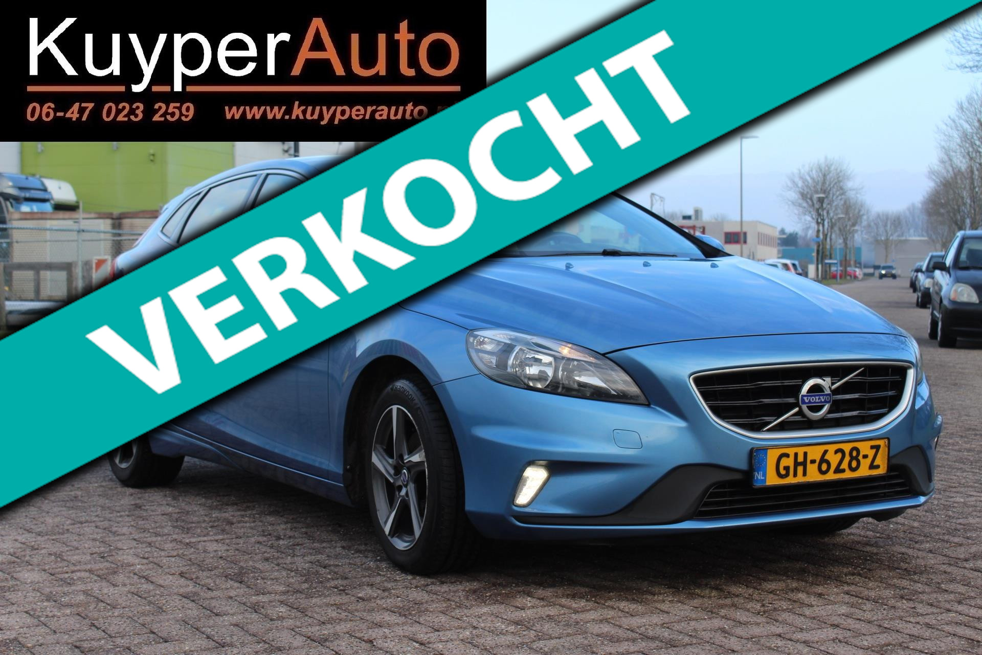 Volvo V40 2.0 D2 R-Design Business pano, clima alcantara leder multimedia 2015 - voorkant