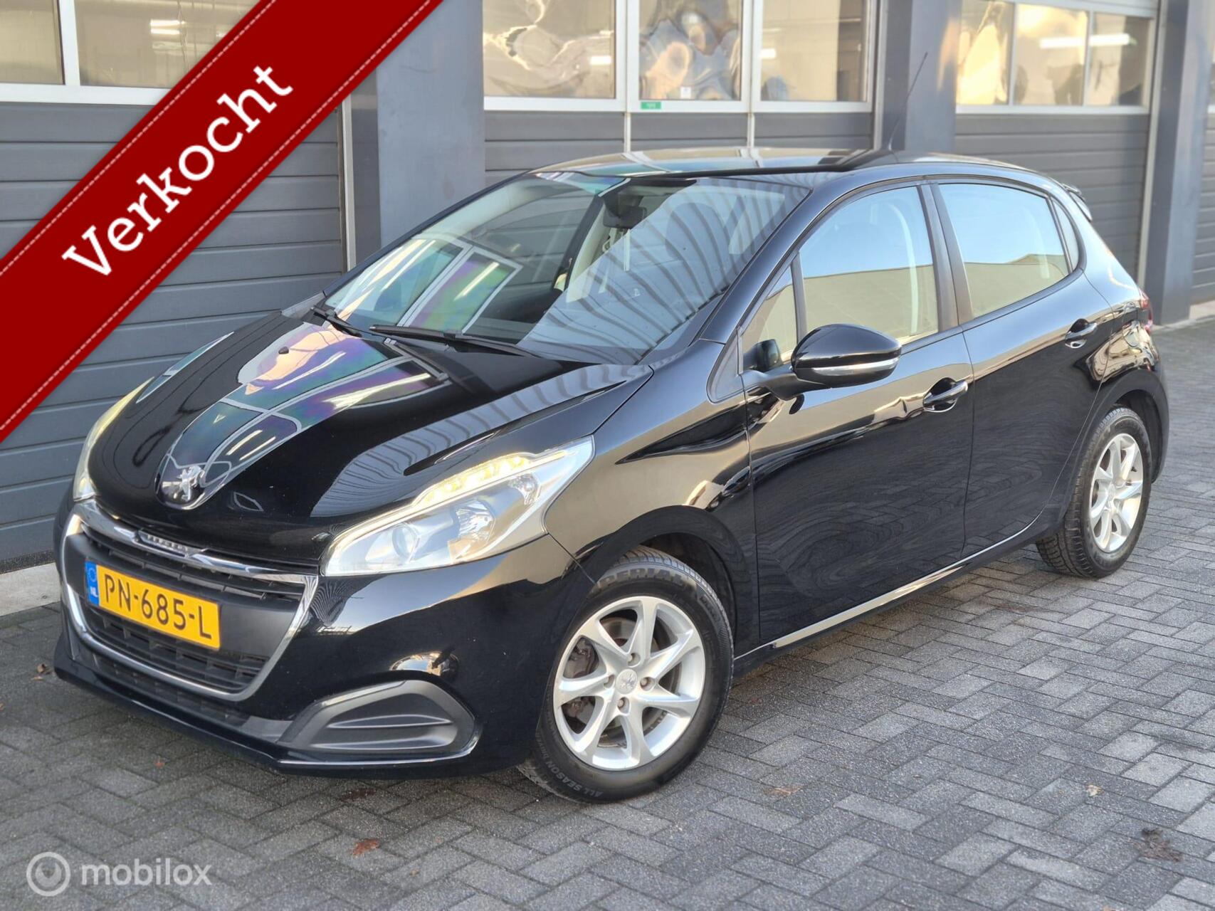Peugeot 208 1.6 BlueHDi Blue Lease | AIRCO | BLUETOOTH | STOEL.V | 2015 - voorkant