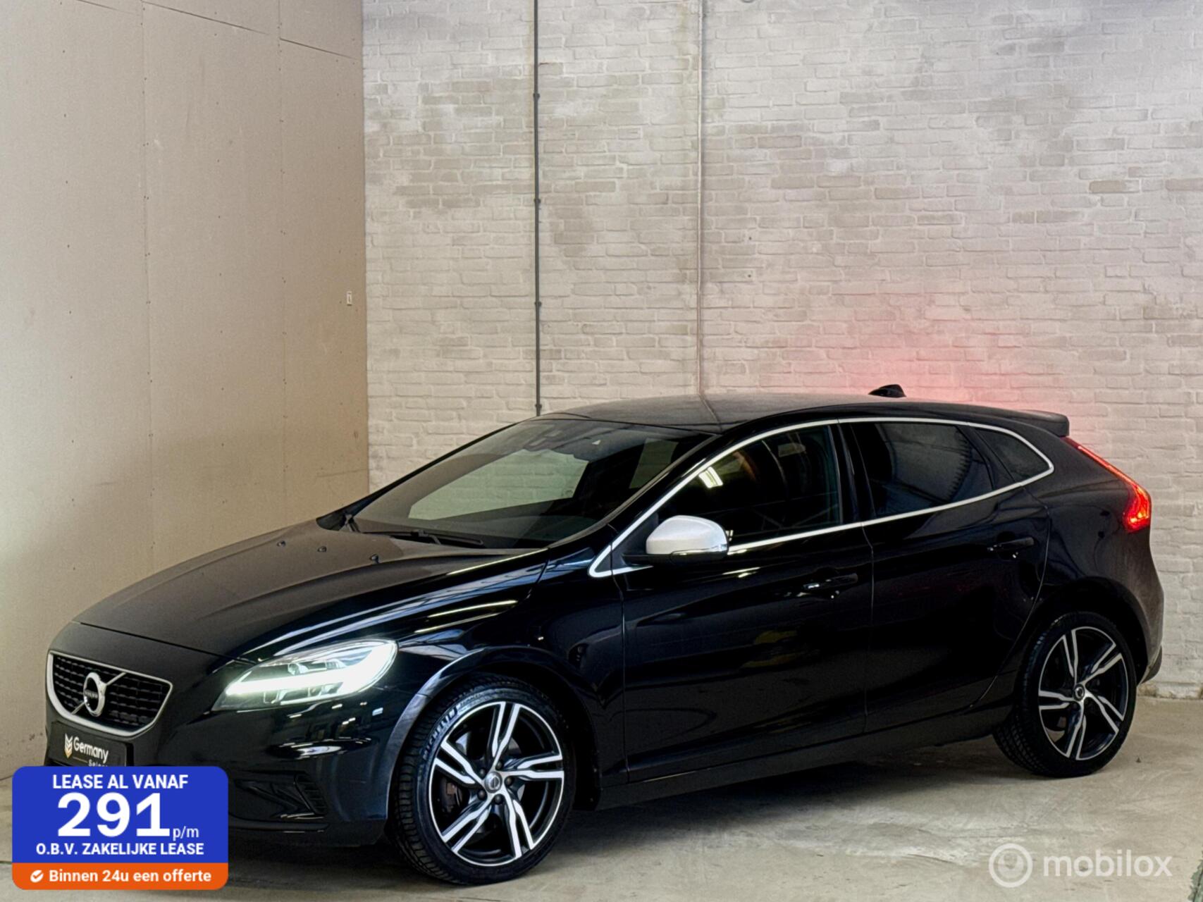 Volvo V40 2.0 T4 Automaat R Design | Leder | Trekhaak | NAP 2018 - voorkant