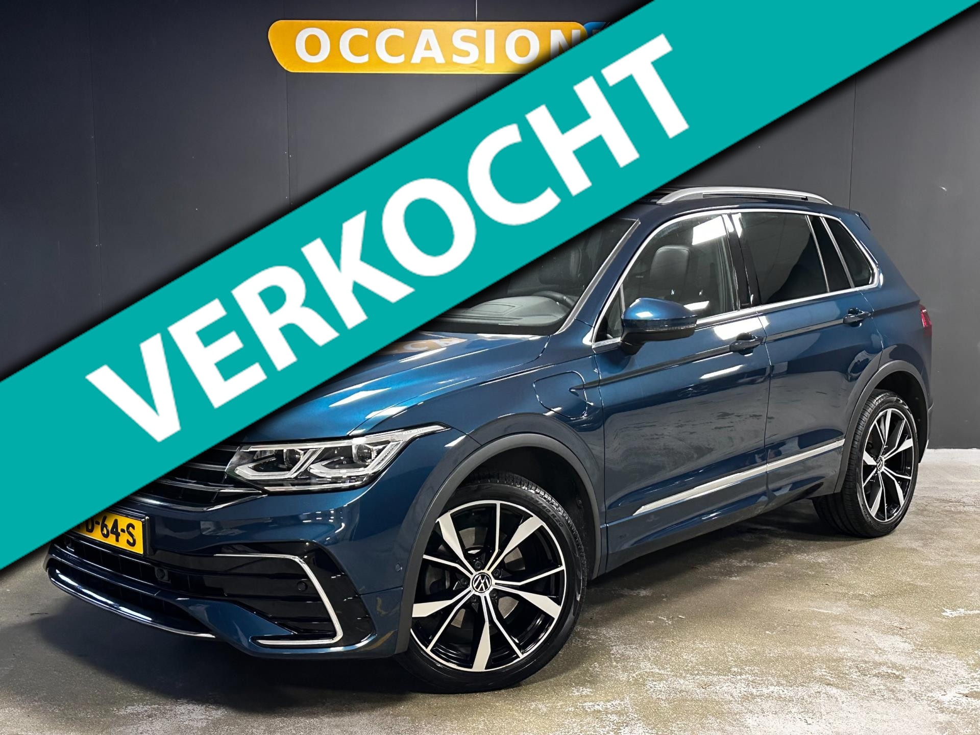 Volkswagen Tiguan 1.4 TSI eHybrid R-Line Business+|PANO|IQ|KEYLESS|CAMERA|TREKHAAK|SFEER|HUD|ACC|STUURV|STOELV|DODEHOEK|CARPLAY| 2021 - voorkant