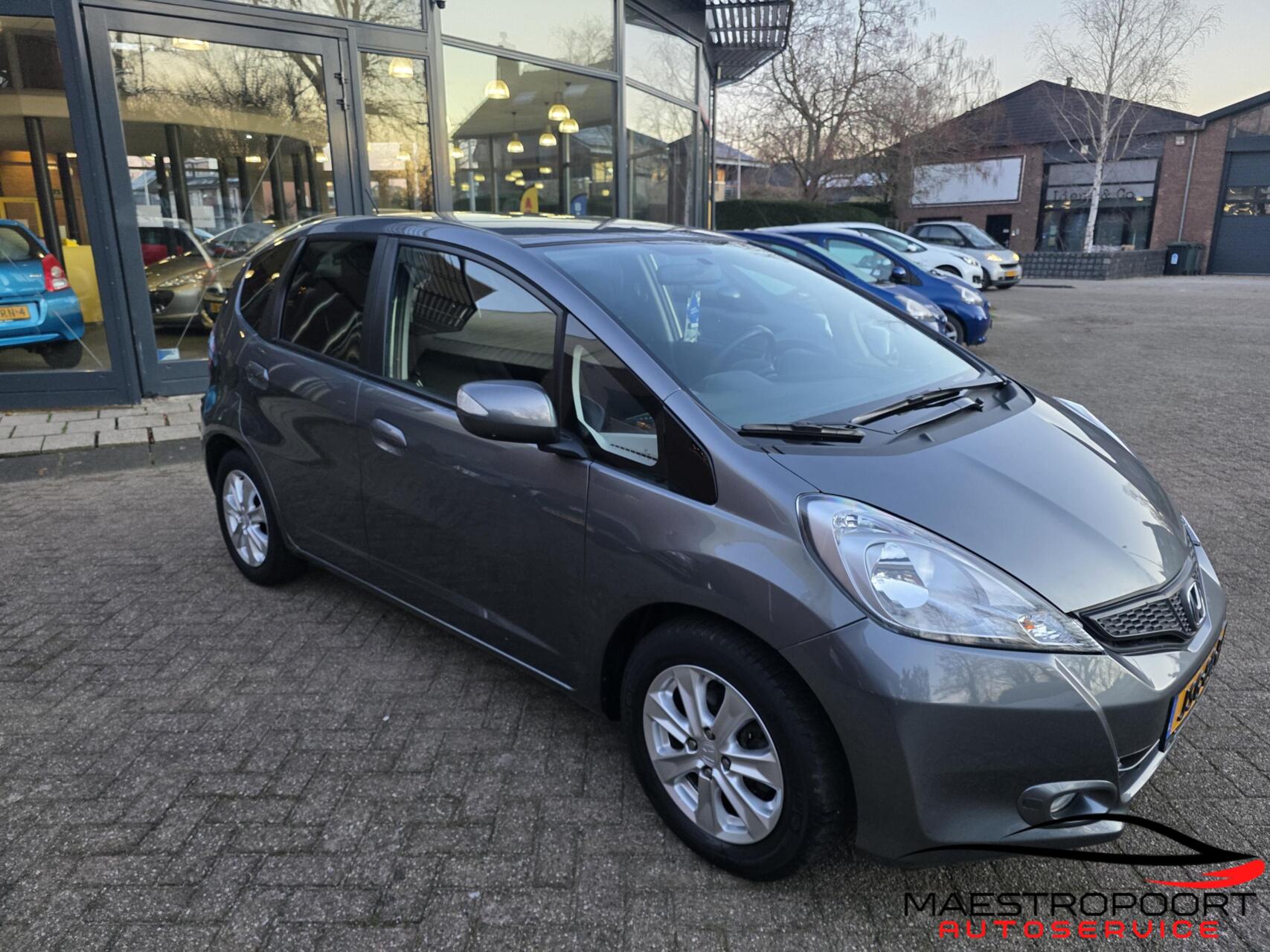 Honda Jazz 1.4 Comfort Plus Automaat | Slechts 30.170 km | Topstaat 2014 - voorkant