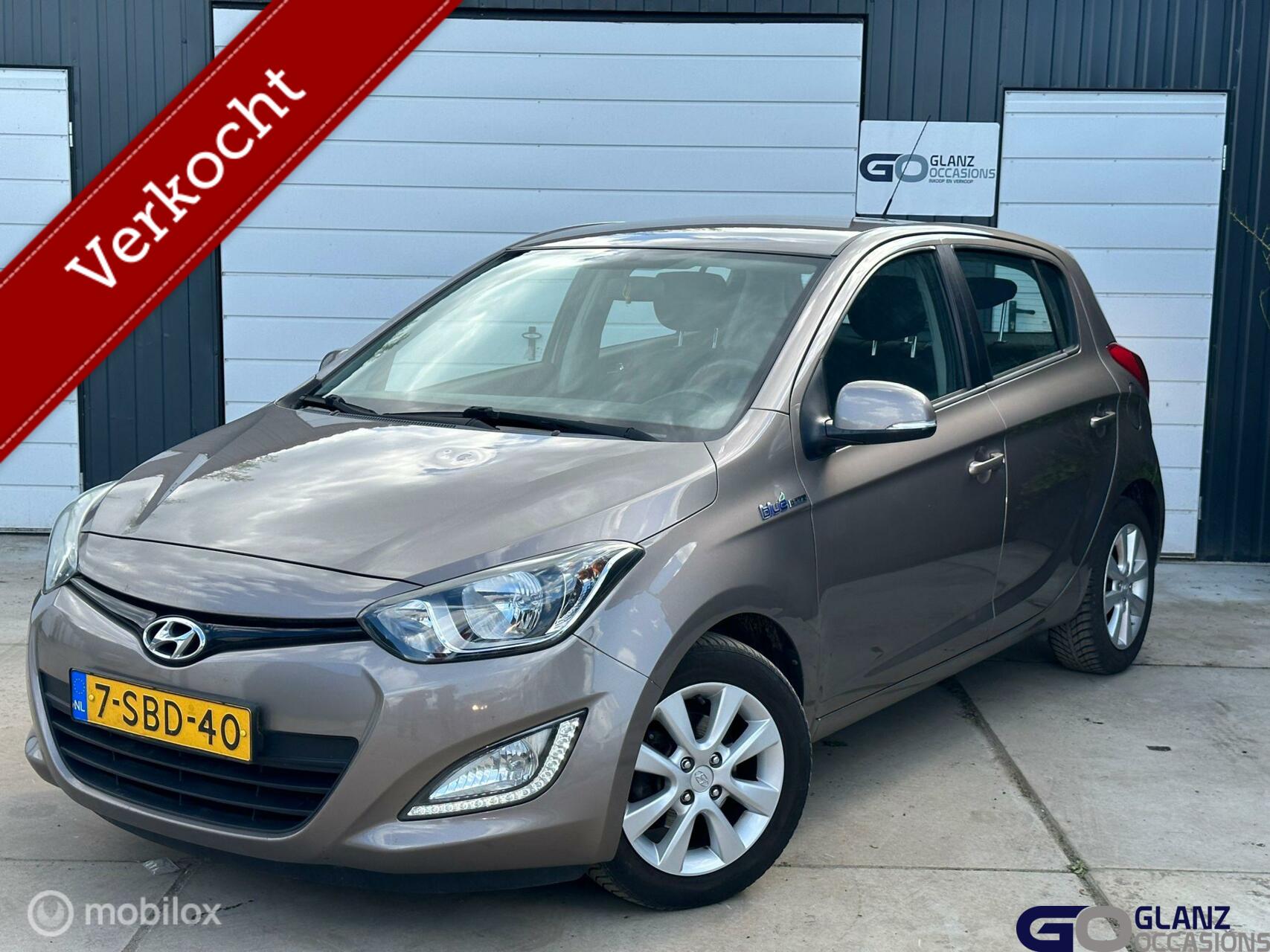Hyundai I20 1.4i i-Vision 2013 - voorkant
