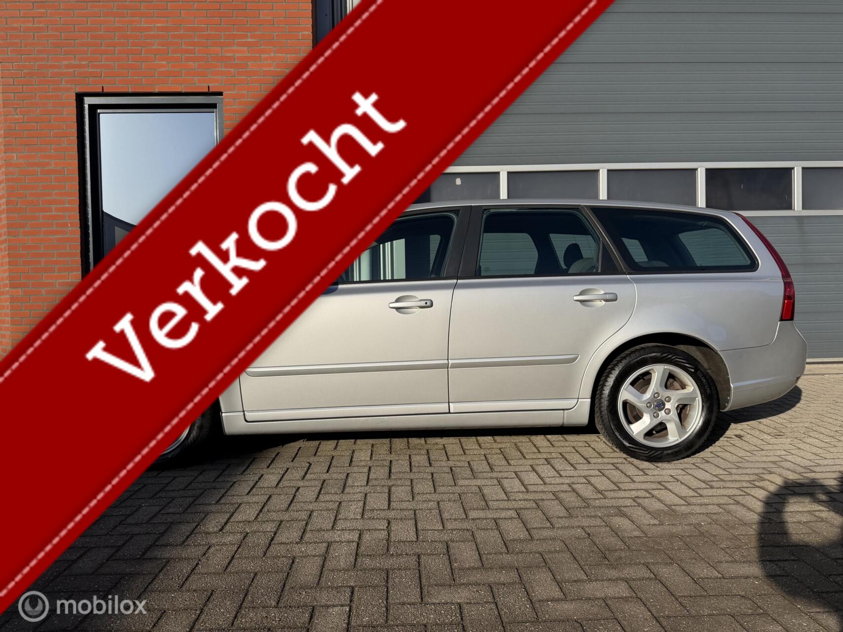 Volvo V50 2.0 145pk Sport - 10-2010 - orig. NL - 2010 - voorkant