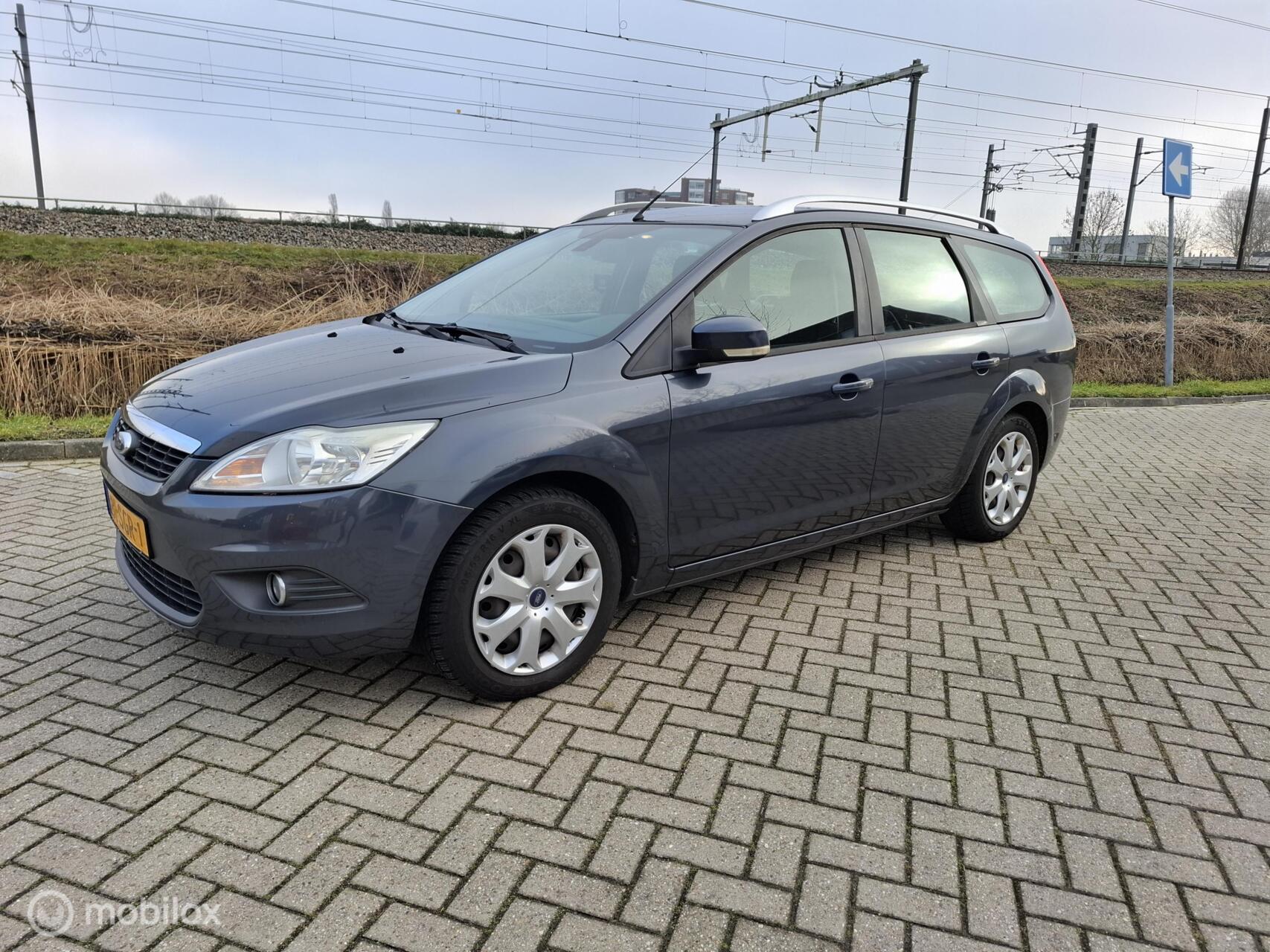 Foto van FORD FOCUS