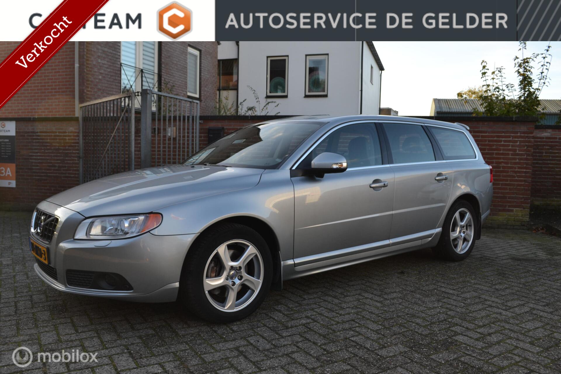 Volvo V70 3.2 Summum | Leer | BLIS | Xenon | Trekhaak | Keyless | Alarm | Verkocht 2010 - voorkant