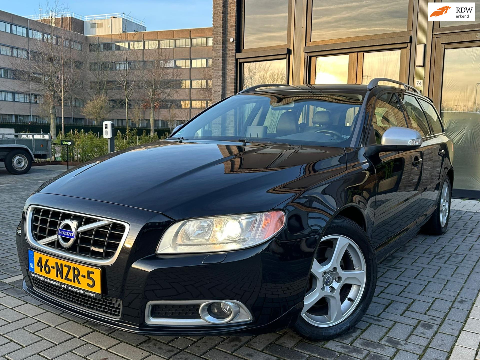 Volvo V70 2.0T R-Edition- origineel NL- R Design 2011 - voorkant