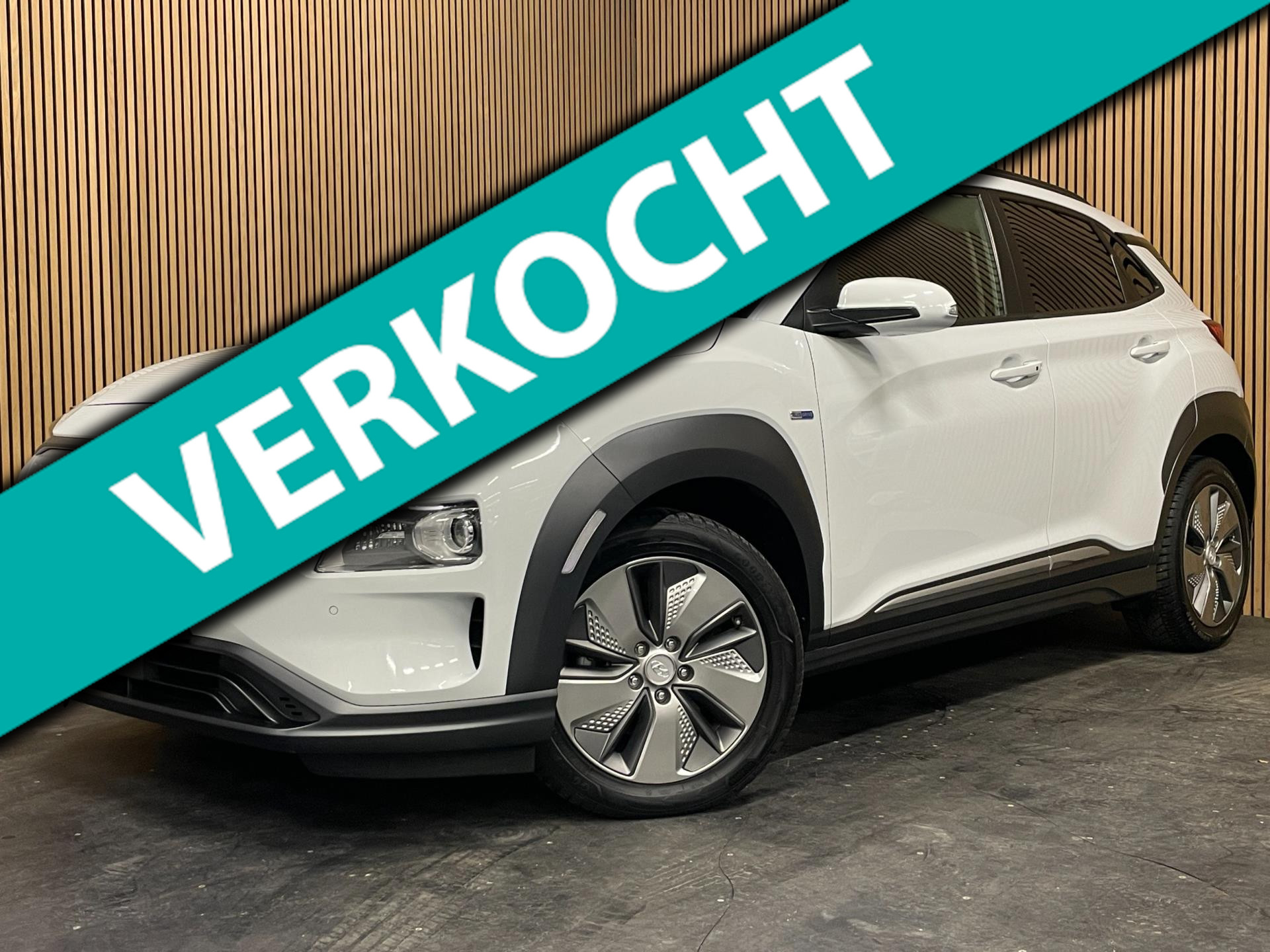 Hyundai Kona EV Premium 64 kWh|GROTE ACCU|100% SOH|HEAD-UP|KRELL|LEDER|ACC|STUURVERW|STOELVERW+VENT.|CAMERA|CARPLAY|ORG.NL|NAP| 2019 - voorkant