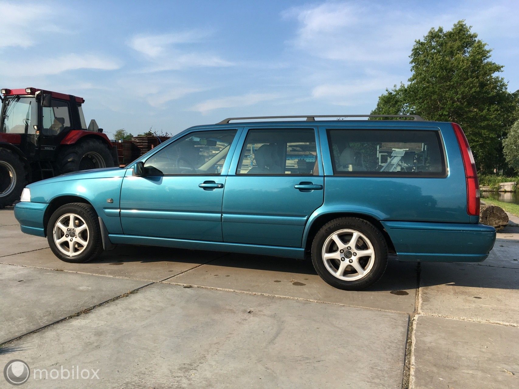 Volvo V70 2.5  APK 12-2019 & 10 x 940 G3/benzine/LPG Inr.mog 1997 - voorkant