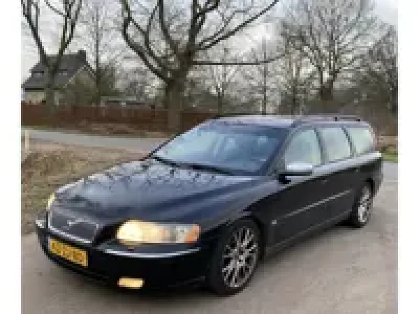 Volvo V70 2.4 D5 Edition II 2006 - voorkant