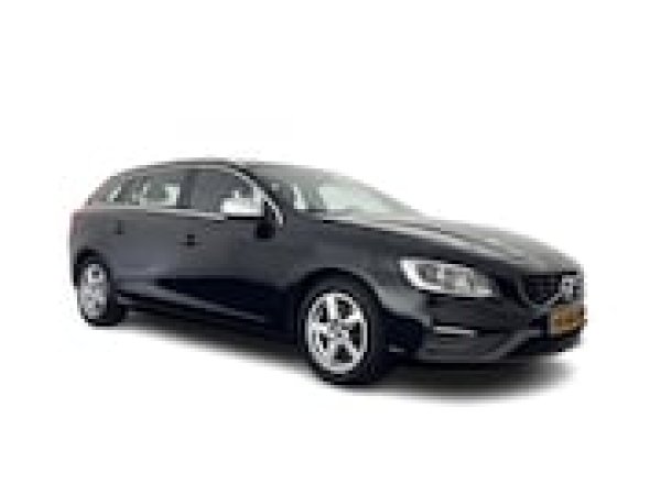 Volvo V60 2.0 D4 R-Design Business 2016 - voorkant