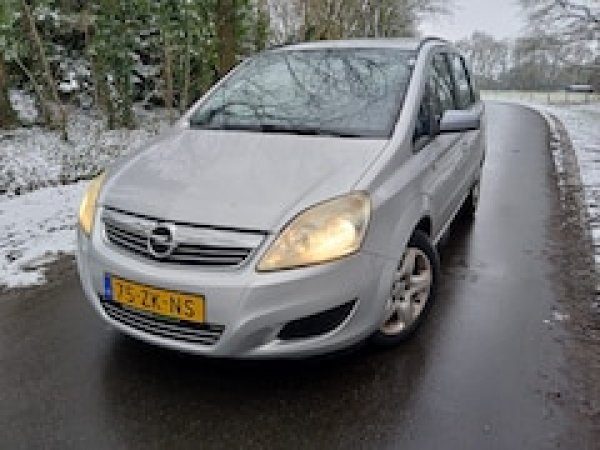 Foto van Opel Zafira