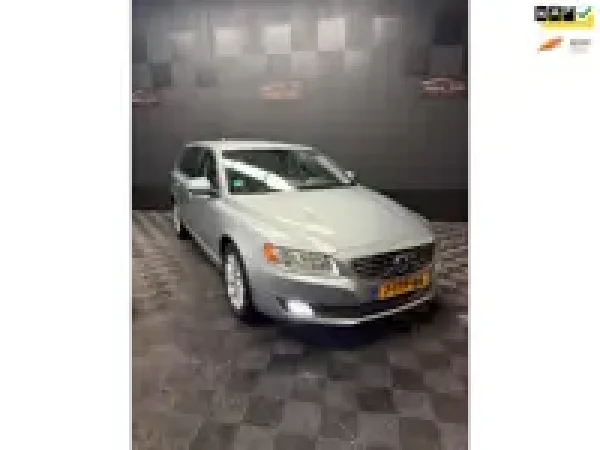 Volvo V70 2.0 D4 Nordic+ 2014 - voorkant