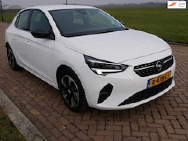 Opel Corsa Elegance 2022 - voorkant