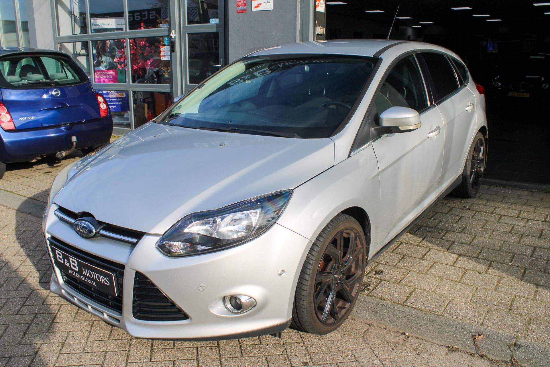 Foto van FORD FOCUS
