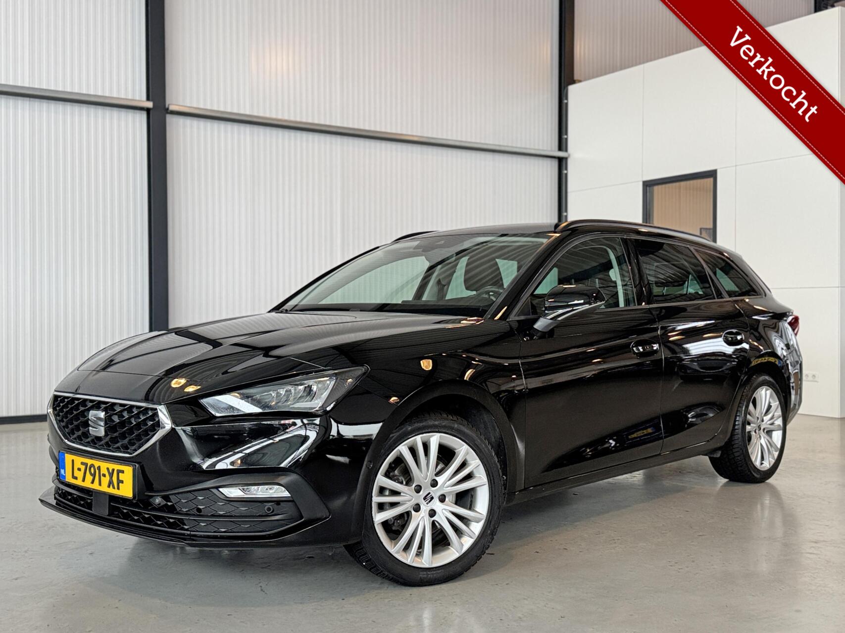 Seat Leon 1.0 EcoTSI 81kW MHEV Style Business Intense 2021 - voorkant