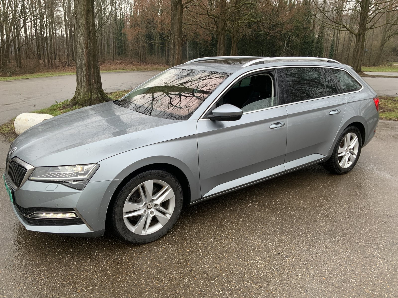 Skoda Superb Combi 1.4 TSI iV BnsEdPlus 2021 - voorkant