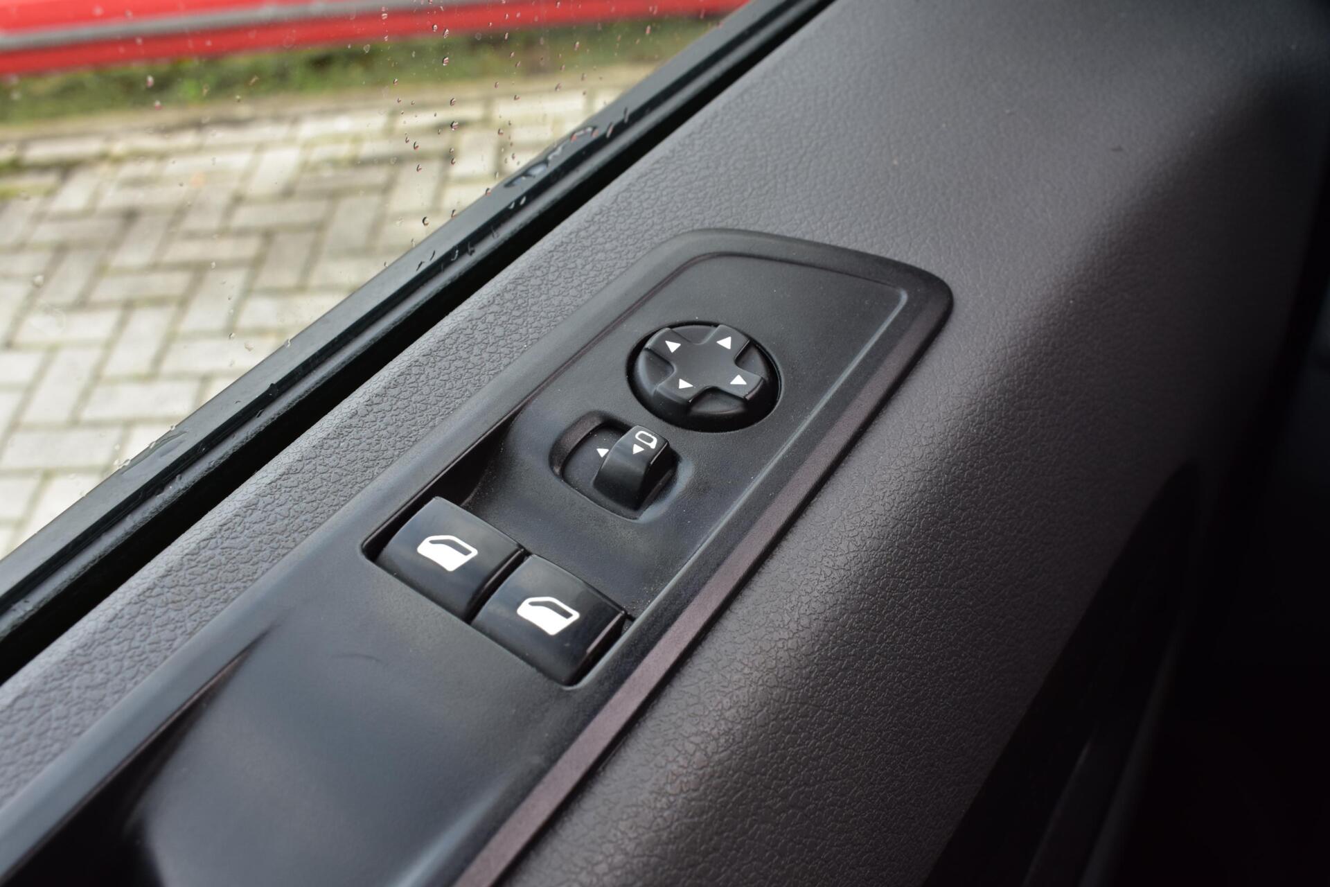 Foto van Opel Vivaro