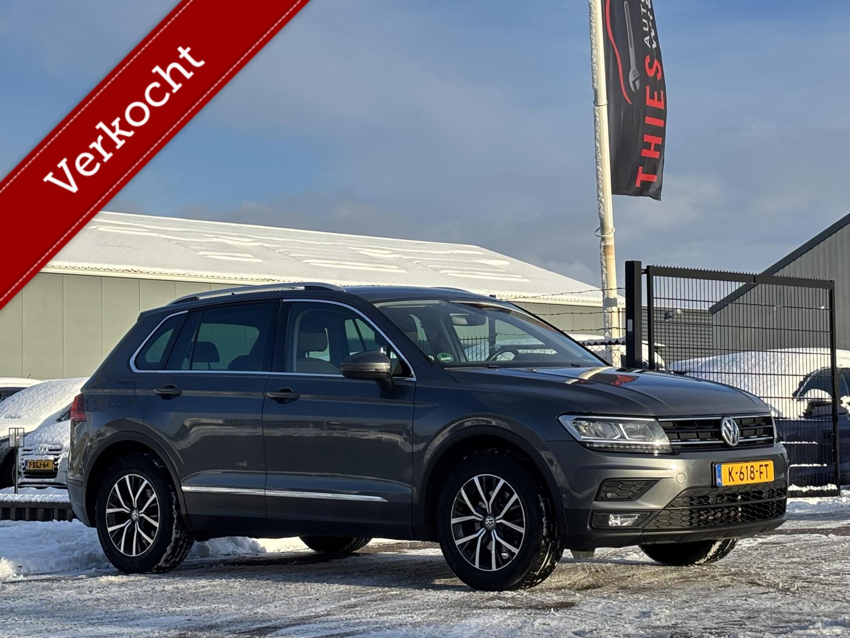 Volkswagen Tiguan 1.5 TSI ACT Highline trekhaak digitale dash 2020 - voorkant