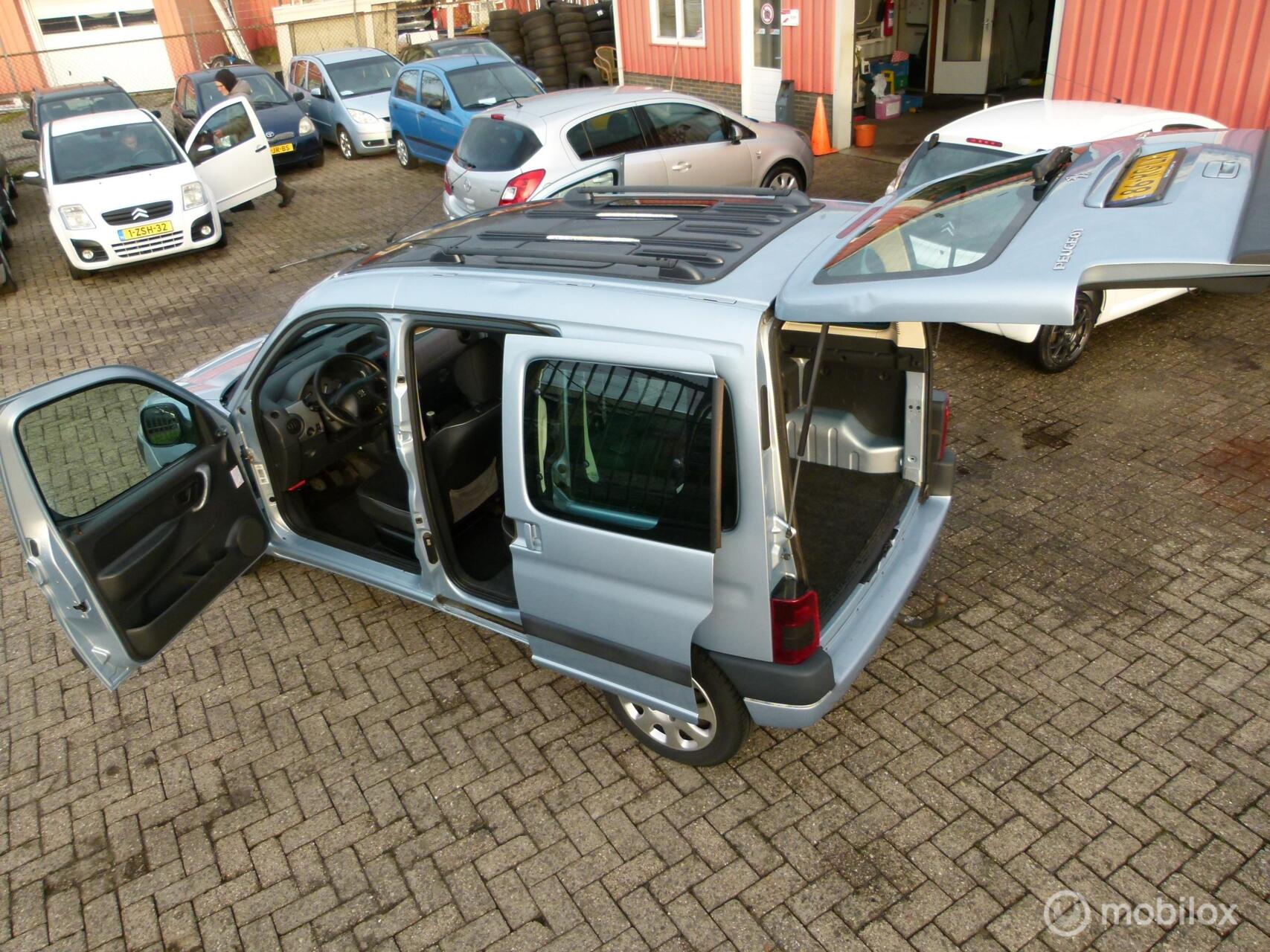 Foto van PEUGEOT PARTNER